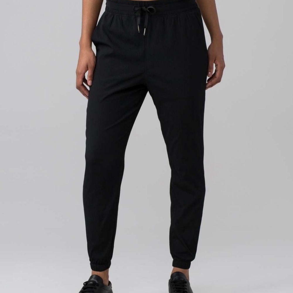 Lululemon In-Depth Jogger‎